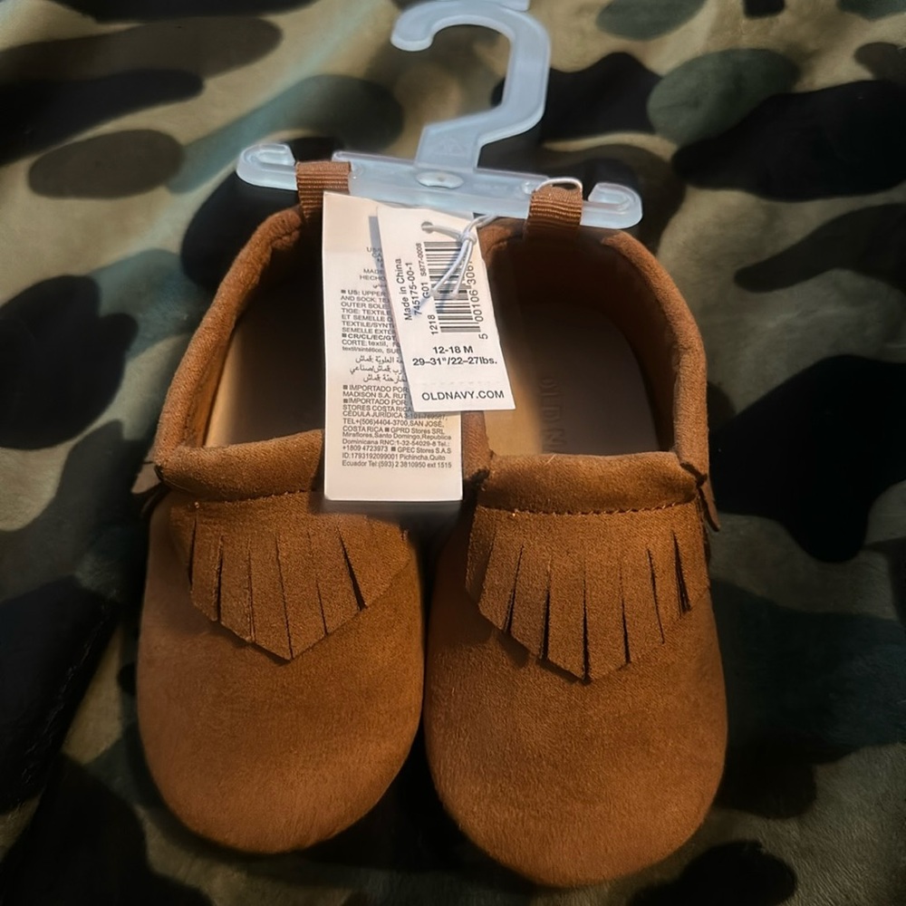 OLD NAVY BABY MOCCASIN SHOES/SLIPPERS: BROWN: NEW WITH TAGS: SIZE 12-18 MTH